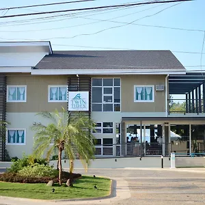 Resort Twin Tides